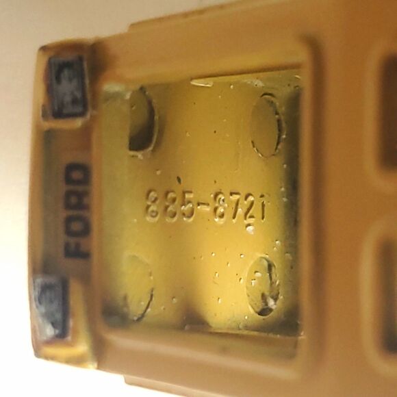 Vintage ERTL Ford Tractor Backhoe Loader 1:64 Diecast Metal 555B Yellow - Picture 6 of 15